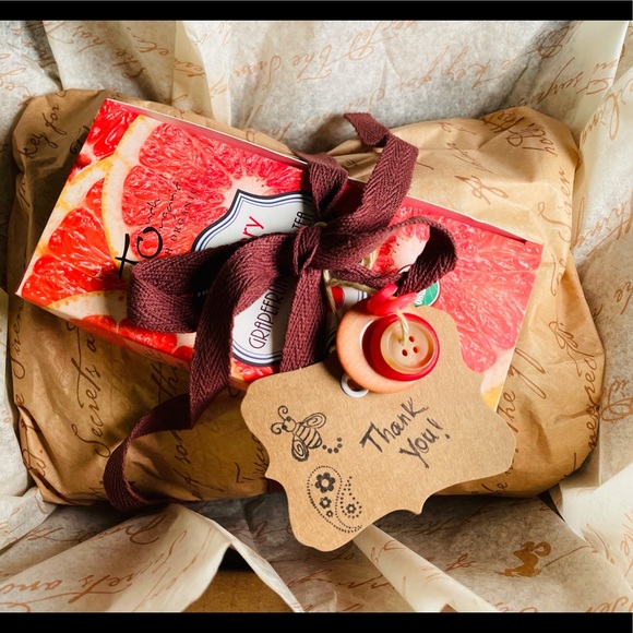 Meet your Posher, Mia - Picture 5 of 16